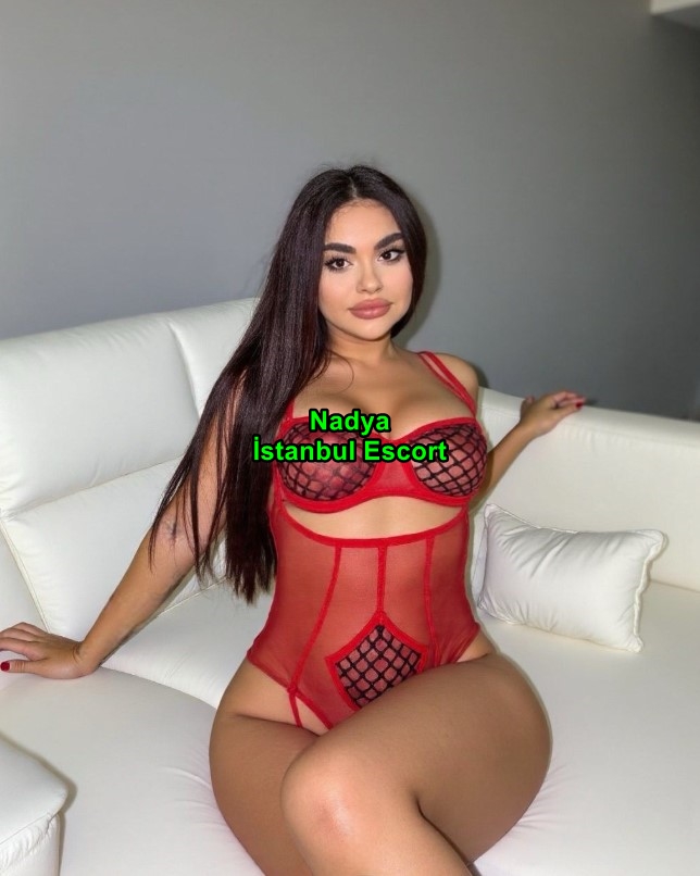 istanbulescortnadya-2 İstanbul Escort Nadya Hayallerindeki O Fantazileri Gerçekleştirmeye Hazırım!